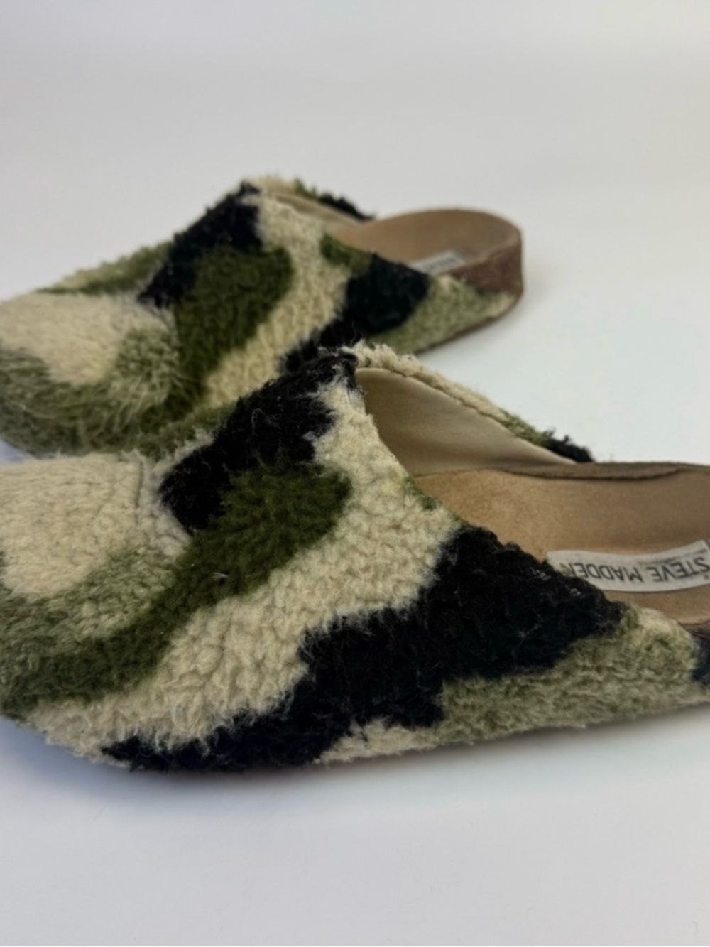 Steve Madden • Vesa Slipper Mule